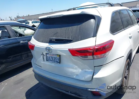 2018 Toyota Highlander Le z USA, uszkodzony, nr VIN 5TDZARFH8JS033218